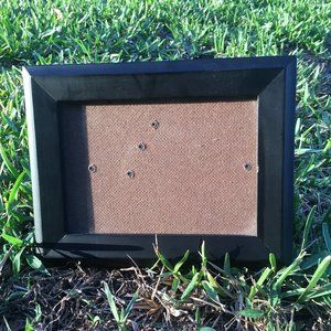 Geometric Black Photo Frame (9x7 in)